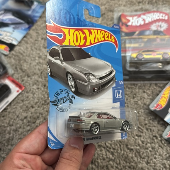 Honda prelude hotwheels - Picture 3 of 3